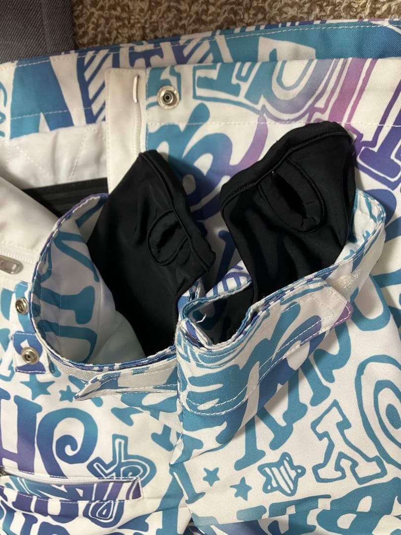 スノーボード・スキーウェア nima Mサイズ ジャケットのみ 撥水加工済