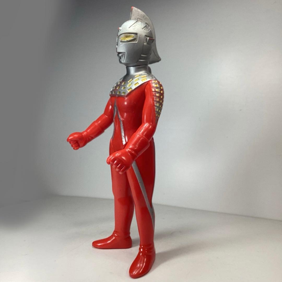 ビッグサイズウルトラセブン 1988 JAPAN 30㎝ 硬質ソフビ - メルカリ