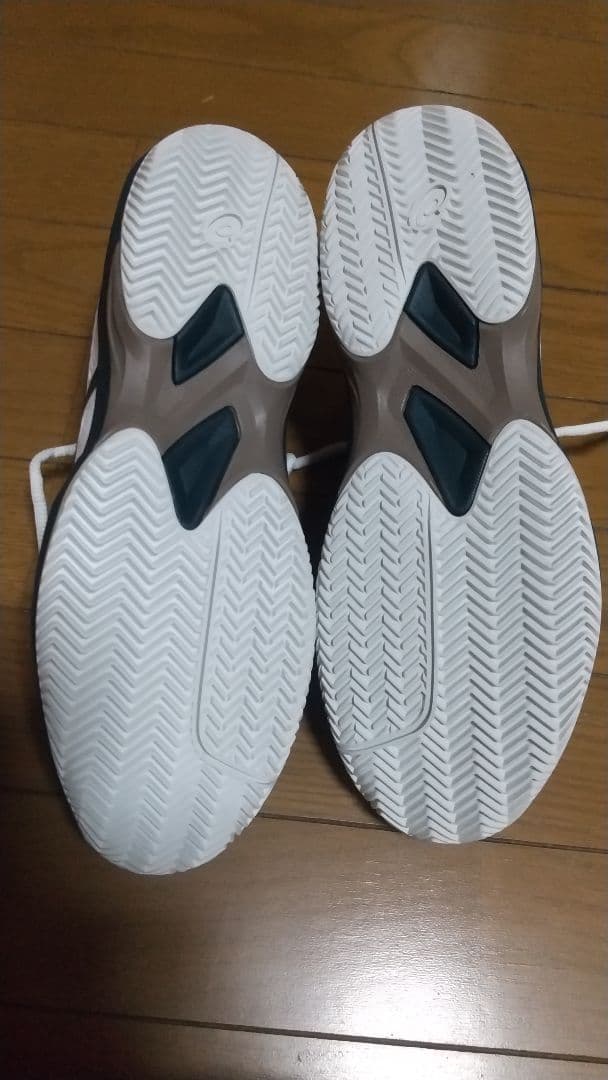 アシックス　テニスシューズ　26.5cm
