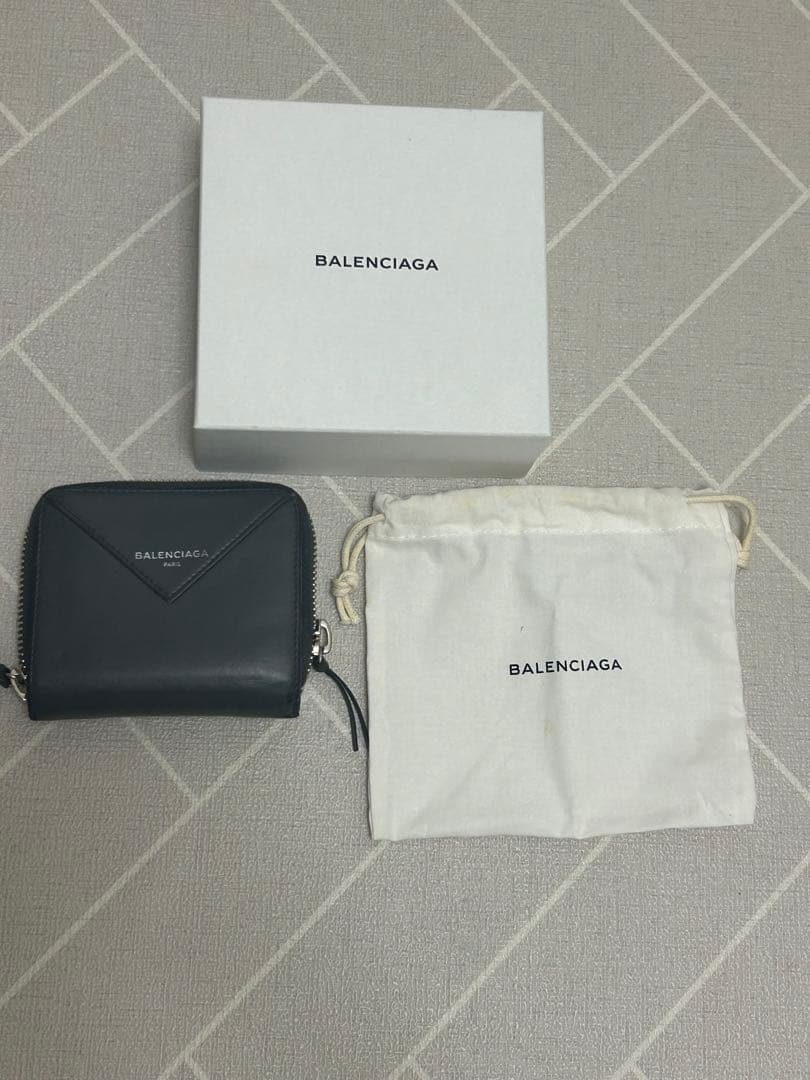 BALENCIAGA 二つ折り財布 チャコールグレー　領収書あり バレンシアガ BALENCIAGA 財布 二つ折り財布 折りたたみ財布 小銭入れ