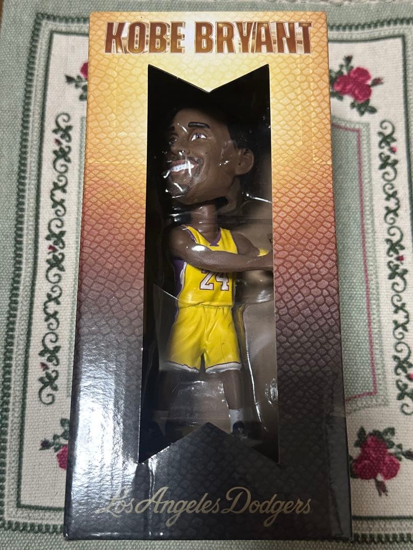 KOBE BRYANT コービーブライアント ボブルヘッド 少々訳あり コービー ブライアント ボビングヘッド NBA KOBE BRYANT