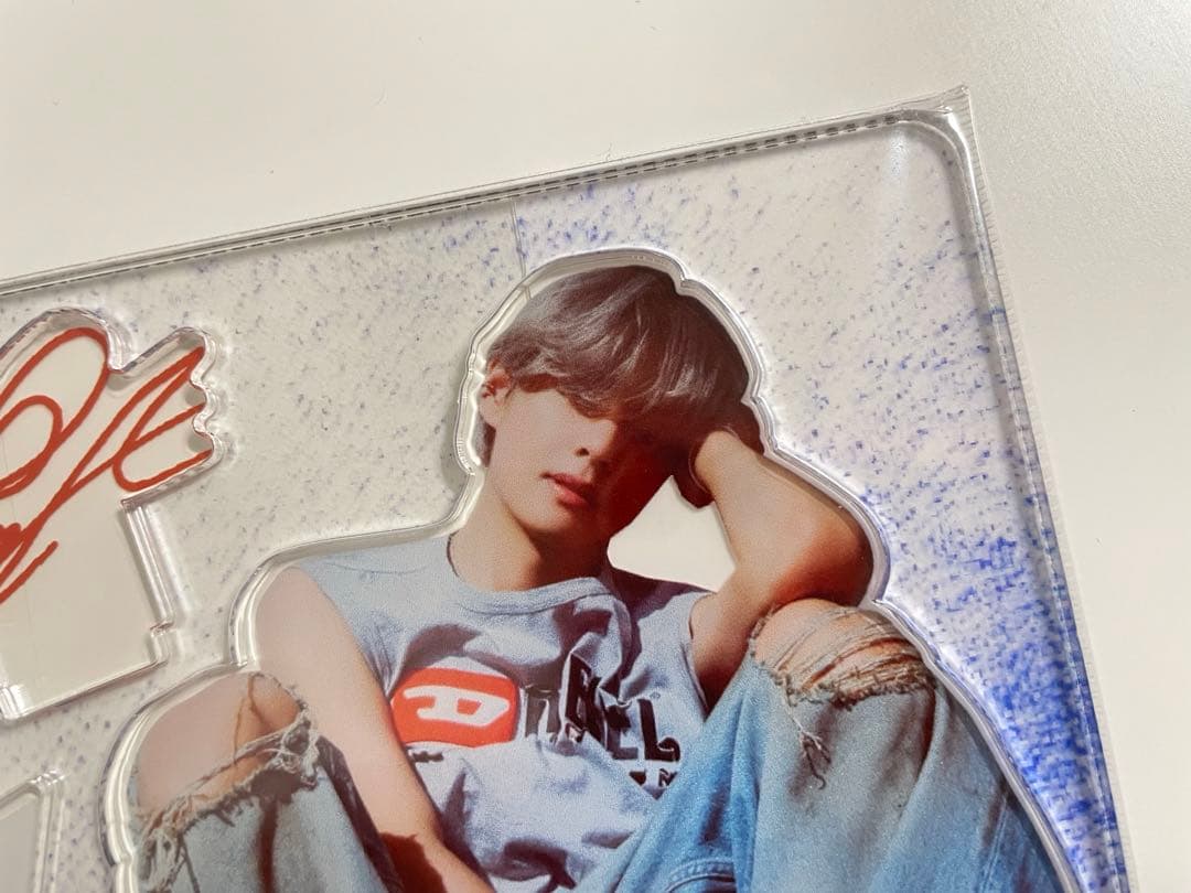 BTSテテ テヒョン アクリルスタンド（大）アクスタ bts v③ - メルカリ