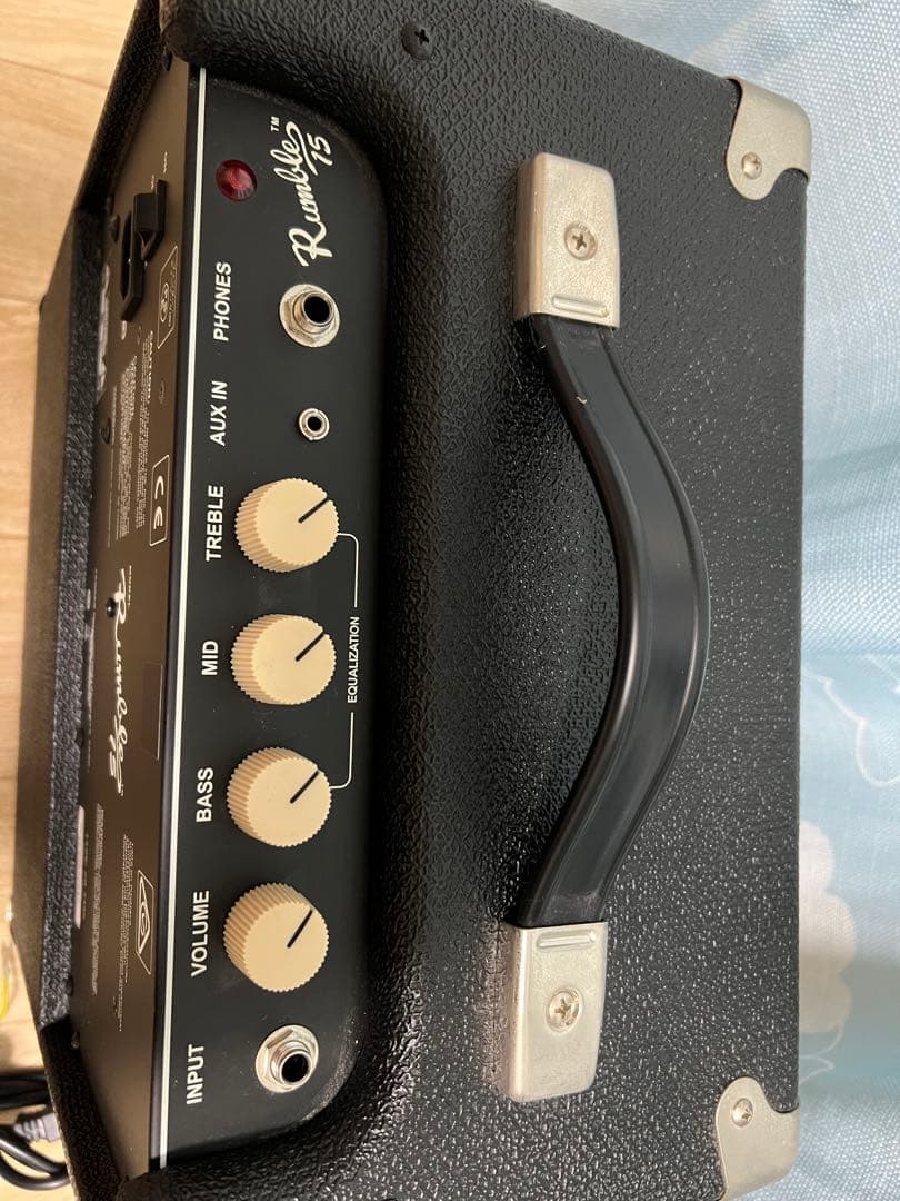 《美品送料込》‼️ Fenderフェンダー Rumble 15ベース用コンボアンプ