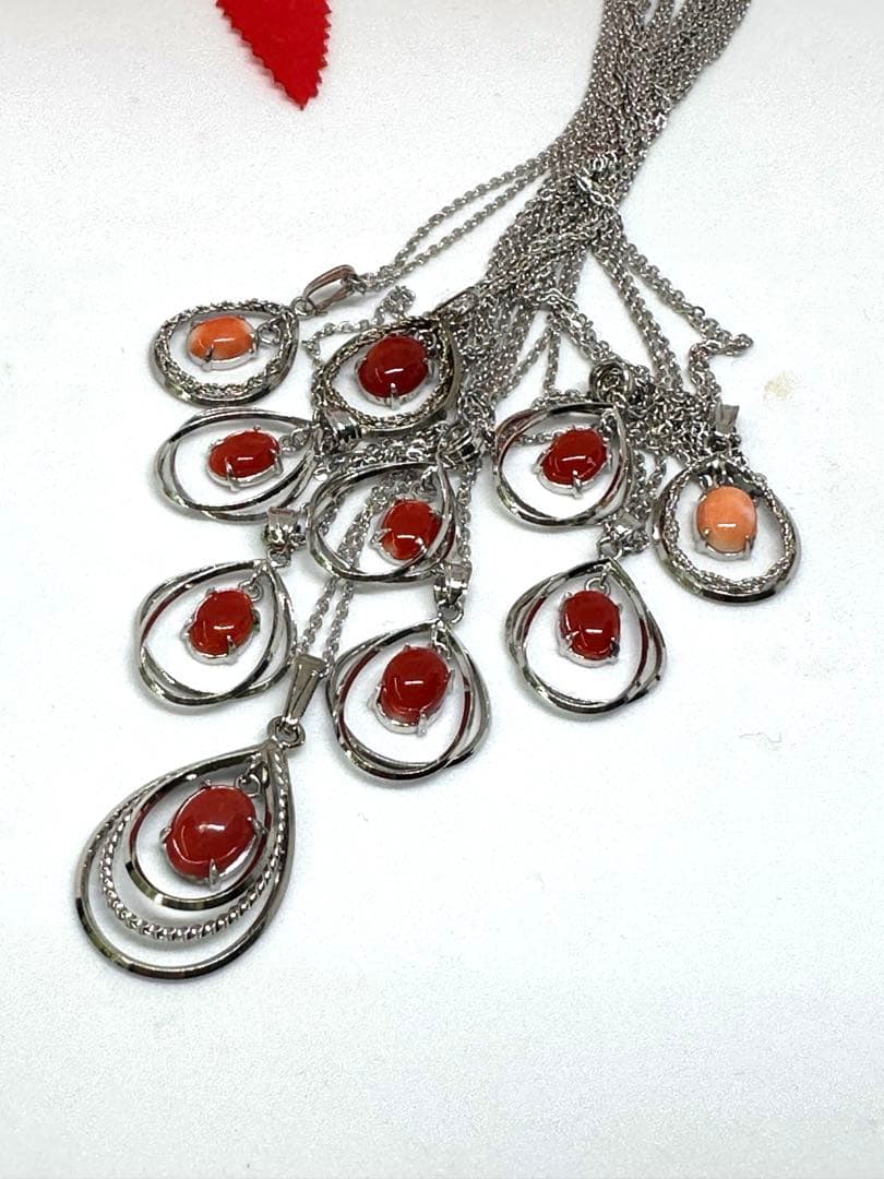 在庫処分　天然珊瑚付きペンダント　10個　チェーン付きまとめ売り ≪送料無料&1年保証付き≫赤珊瑚5ミリ玉K10ペンダント チェーン付き 赤