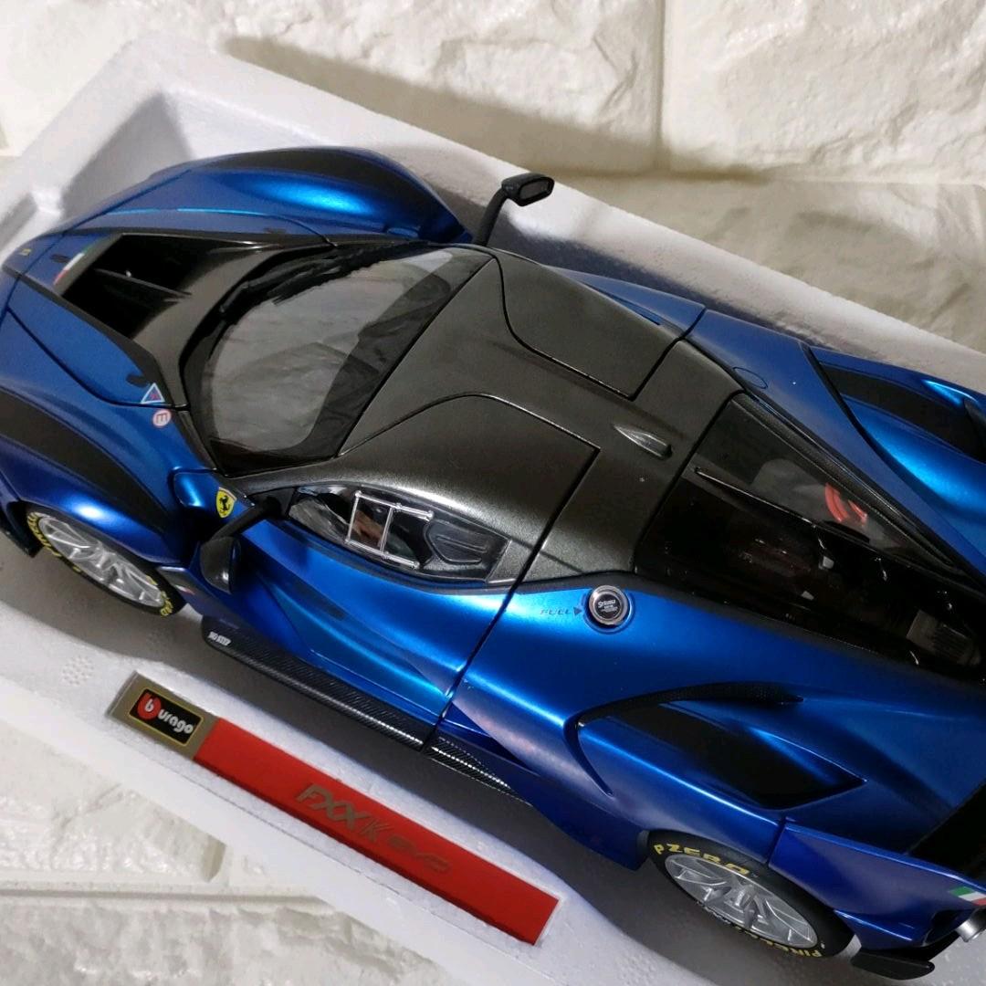《ミニカー》★トミカ『ブラーゴ シグネチャーシリーズ』1:18