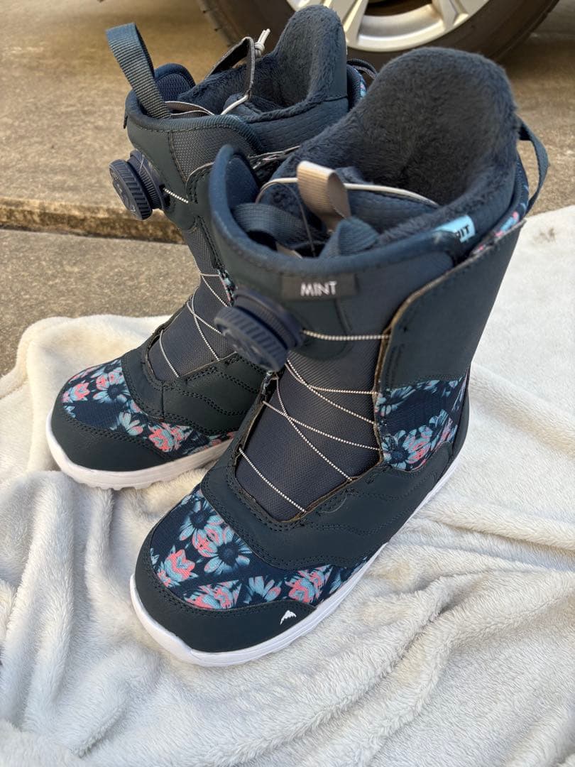 BURTON　mint boa wide BOAブーツ　23.5 美品 BURTON mint boa wide BOAブーツ 23.5 美品 【公式通販】