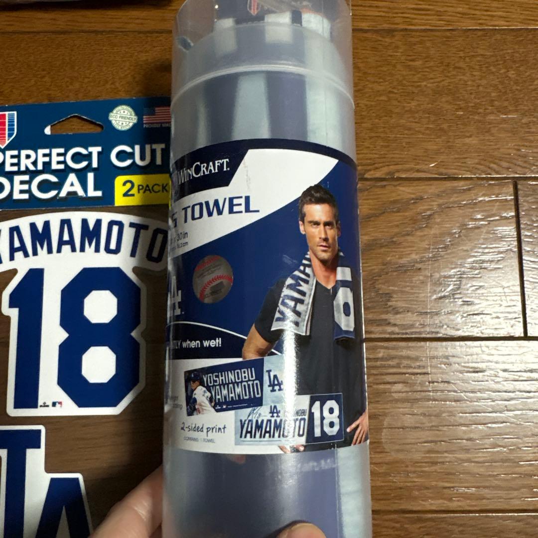 ドジャース 山本由伸 MVP 8点 タオル バナー ピンバッジ ユニフォーム