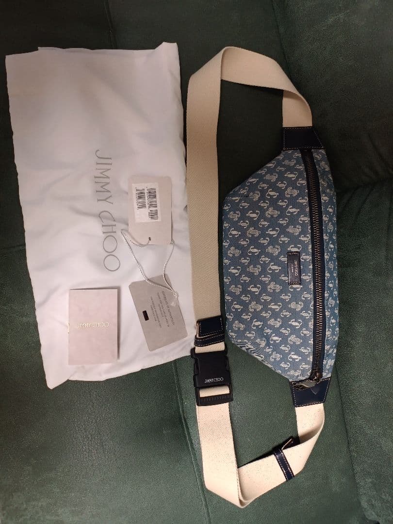 【ジミーチュウ】フィンスリー JCモノグラム×デニム ベルトバッグ 新品【ジミーチュウ】フィンスリー JCモノグラム×デニム ベルトバッグ