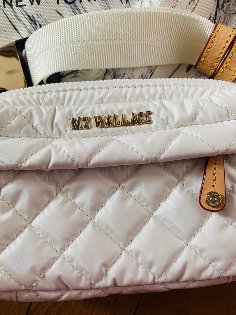 MZ Wallace NEW! スリング クロスボディ ホワイト、新品！