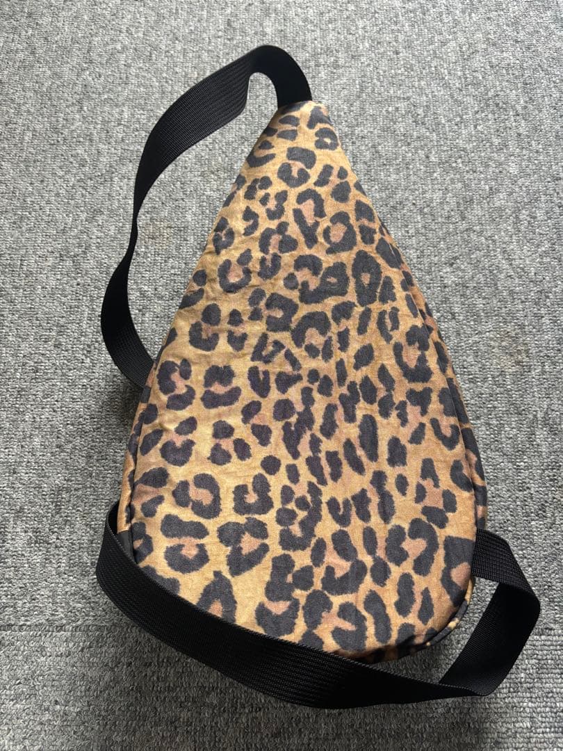 バッグ Supreme 20FW Sling Bag 4L \"Leopard\"