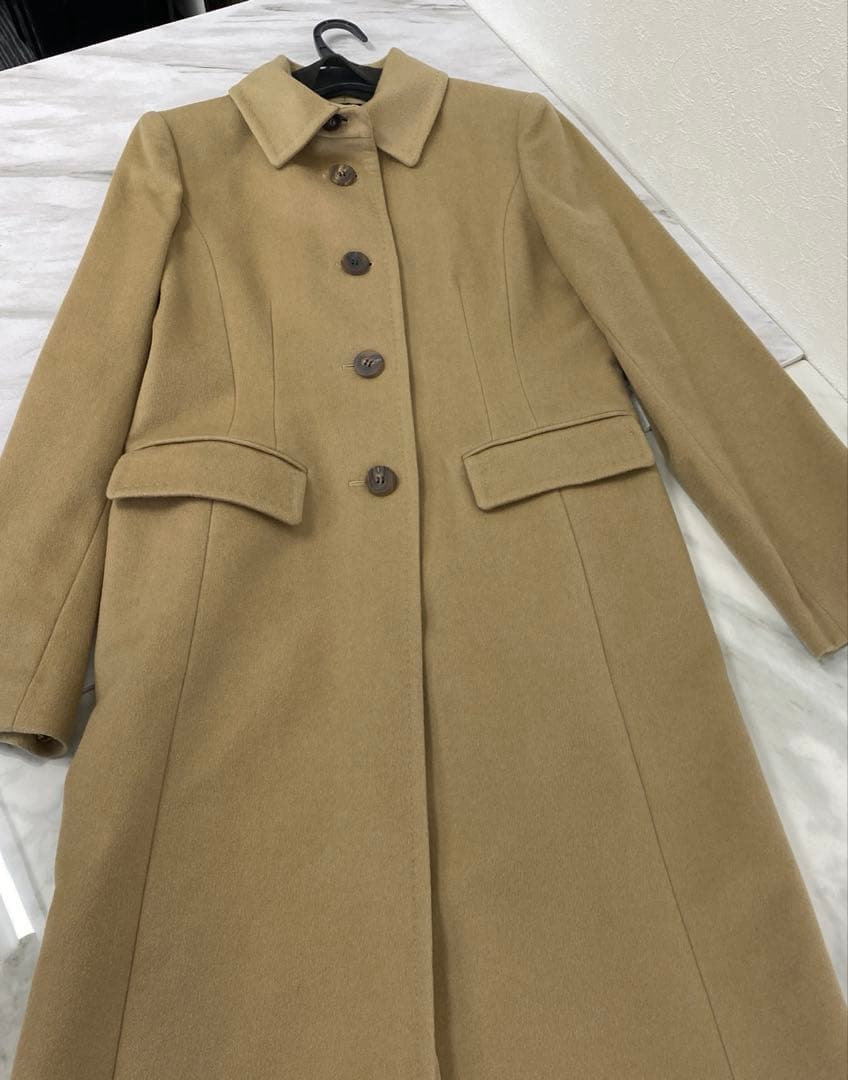 #FOXEY ブティック　カシミヤロングコート　ベージュ　サイズ40 極美品☆正規品 FOXEY フォクシー 40390 ロゴプレート付 カシミヤ100