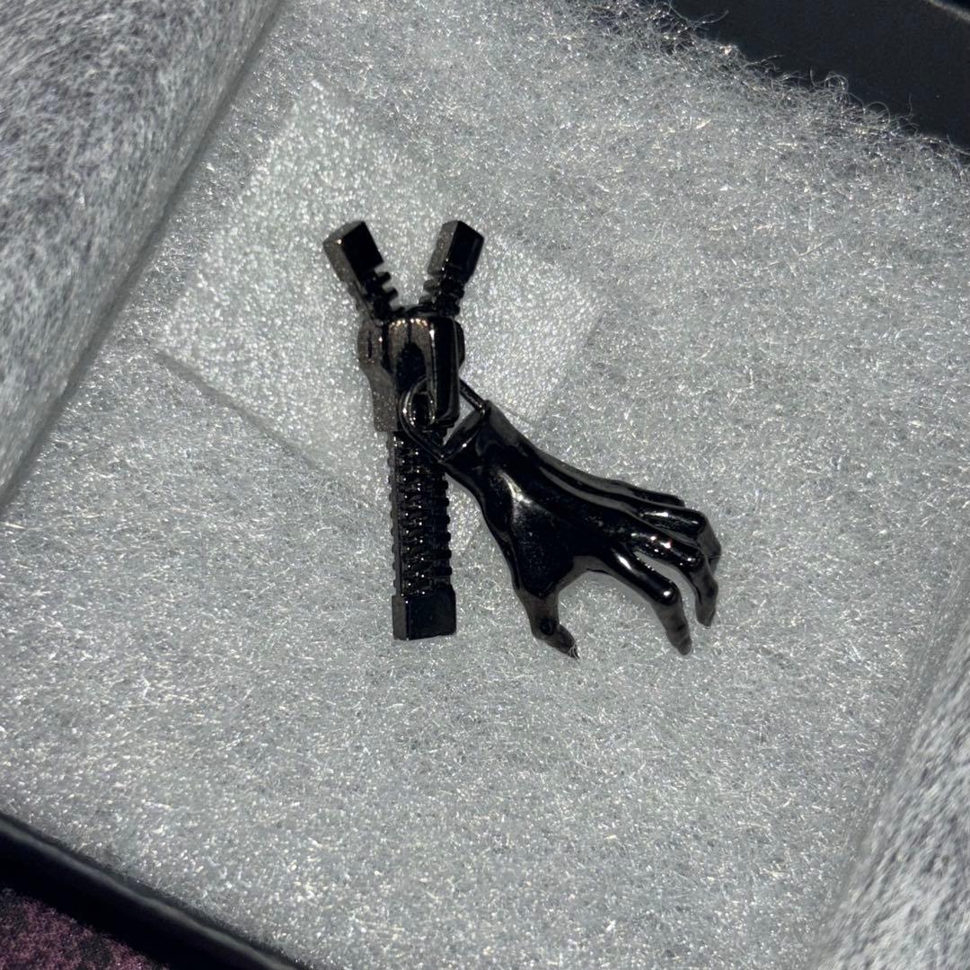 最終値下げ hazama 定位置を忘れ惹きずり込まれる運命のピアス black