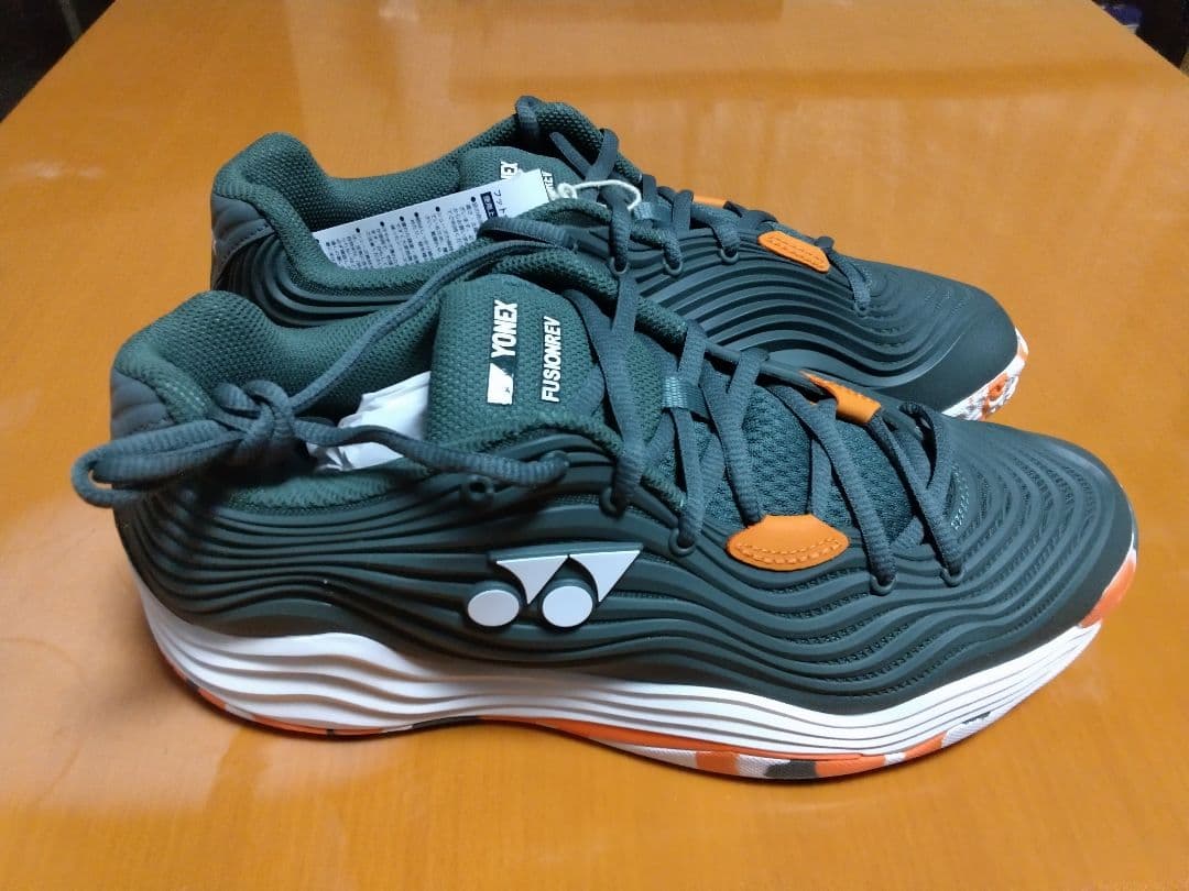 今月のみ　新品　ヨネックステニスシューズ(26.5㌢)　砂入り人工芝・クレー用 YONEX（ヨネックス） テニスシューズ クレー・砂入り人工芝コート用