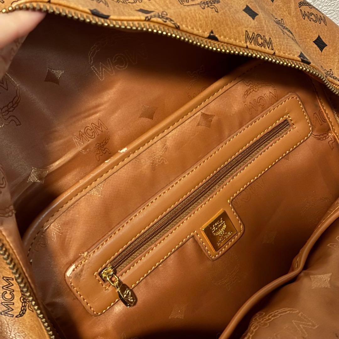 訳あり】MCM リュック ラージサイズ VISTOS スタッズ付き ブラウン