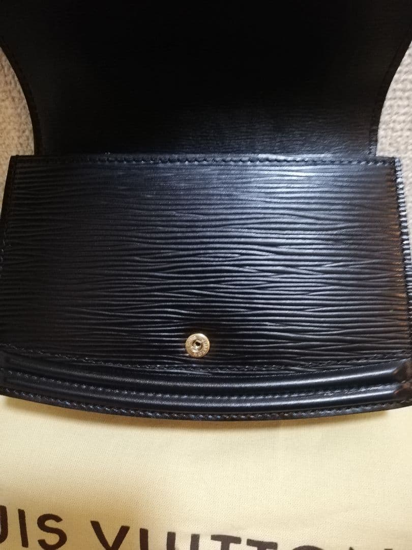 ルイ ヴィトン Louis Vuitton エピ ティルシット ノワール