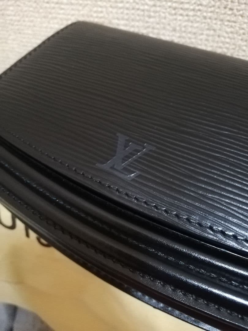 ルイ ヴィトン Louis Vuitton エピ ティルシット ノワール