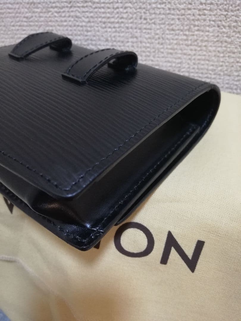 ルイ ヴィトン Louis Vuitton エピ ティルシット ノワール