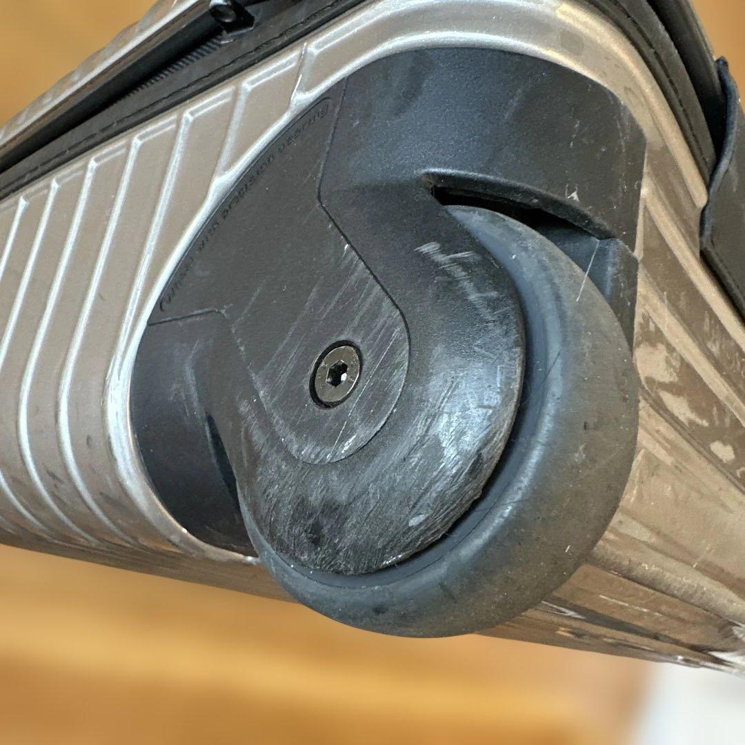 RIMOWA/リモワ製の2輪サルサ ビジネストロリー シャンパンゴールド 23L