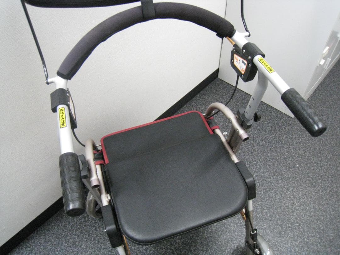 ナブテスコ前腕支持型歩行車 REHAMO(リハモ) コンパル抑速ブレーキ付き