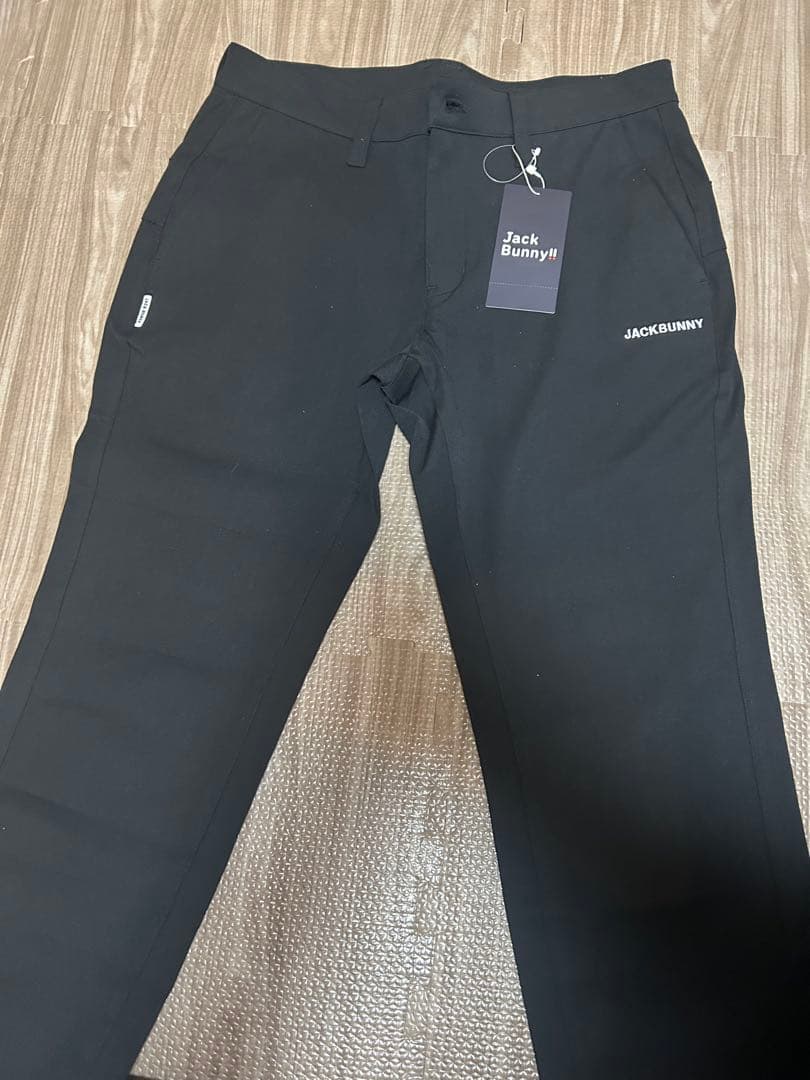 【新品】JACKBUNNY ブラックパンツ サイズ4(Mサイズ) 直営店舗&公式オンライン限定】2WAYストレッチツイルロングパンツ