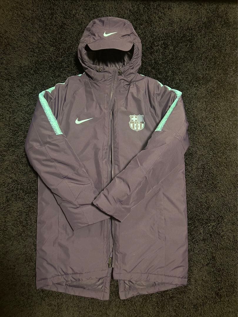 バルセロナ ベンチコート - メルカリ