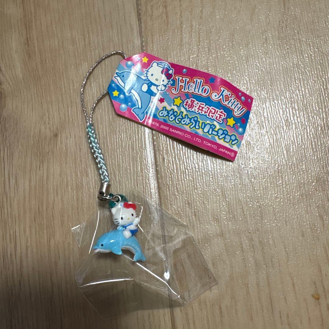 ご当地キティ 根付ストラップ 横浜みなとみらい - メルカリ