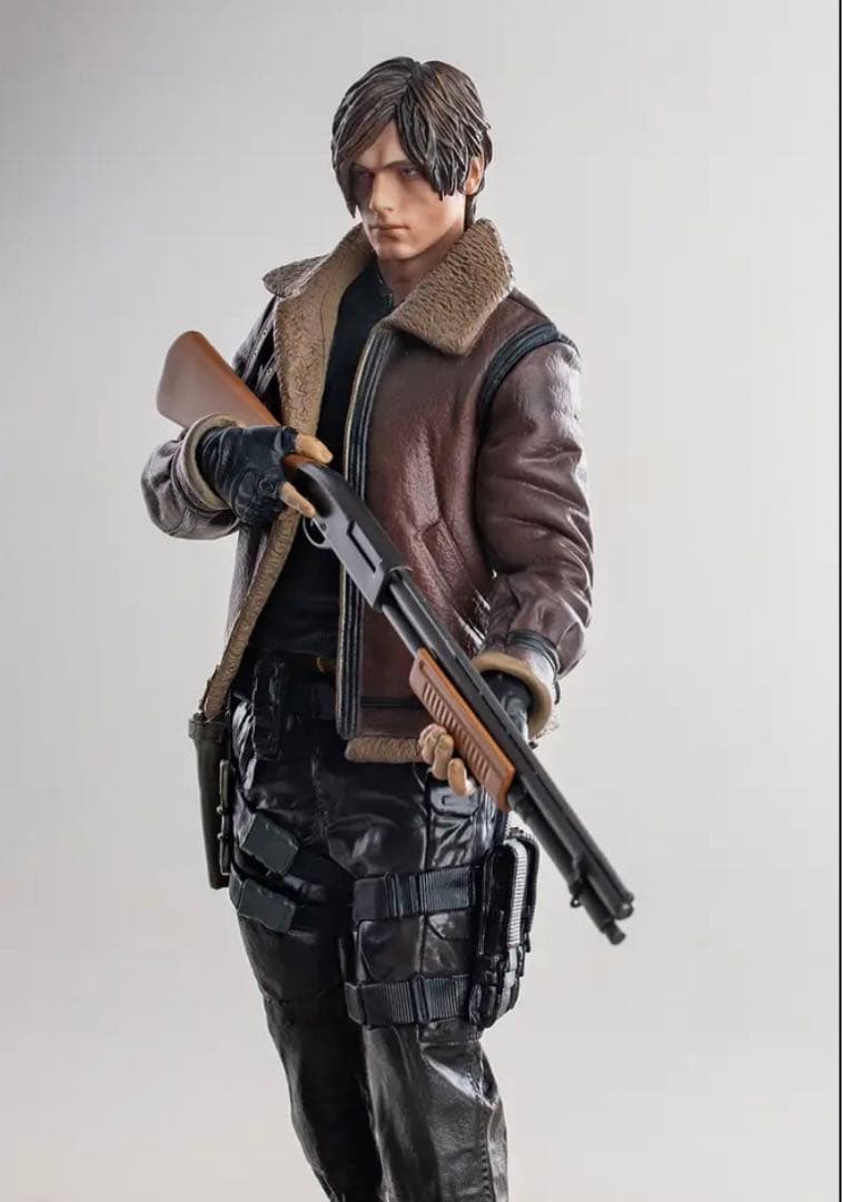 バイオハザード 4 レオン・S・ケネディ フィギュア 新品 - メルカリ