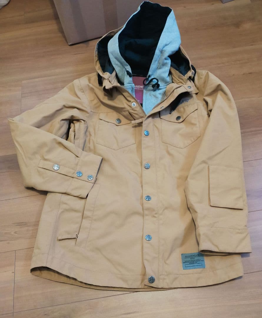 AA HOLDEN ANONスノーボードウェアセット（女性用）上下