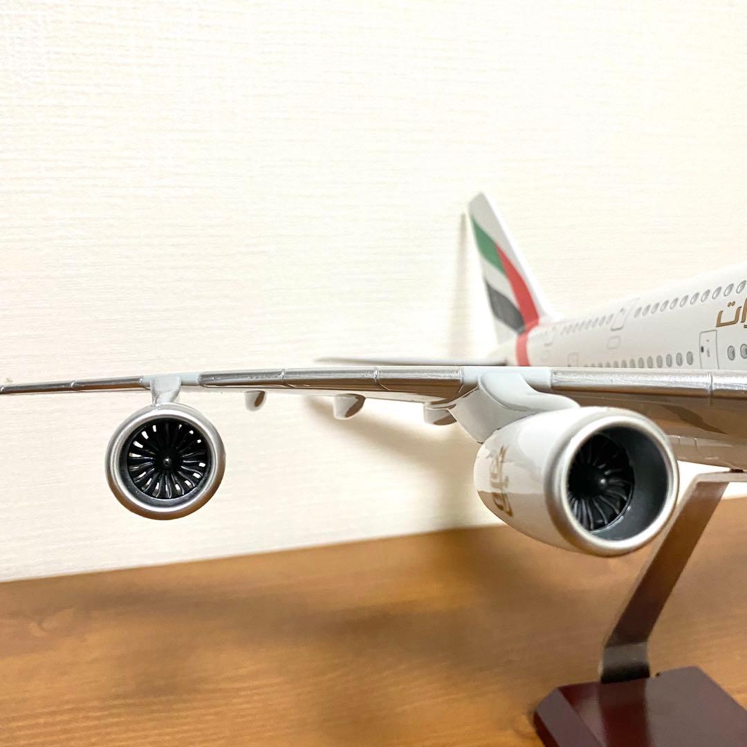 エミレーツ航空 エアバス A380 1/160 航空機模型 LEDライト付き - メルカリ
