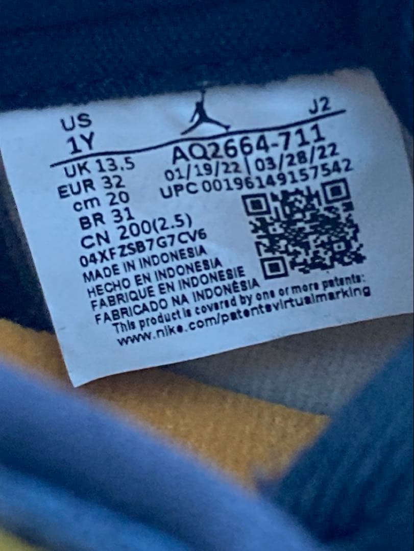 ☆美品★ナイキエアジョーダン1 High OG \"Taxi\" キッズ スニーカー