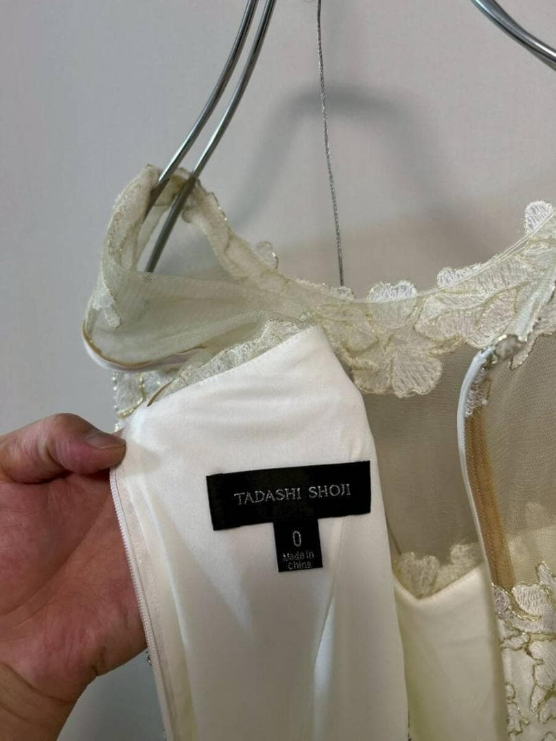 TADASHI SHOJI アイボリー刺繍ワンピース 半袖 - メルカリ