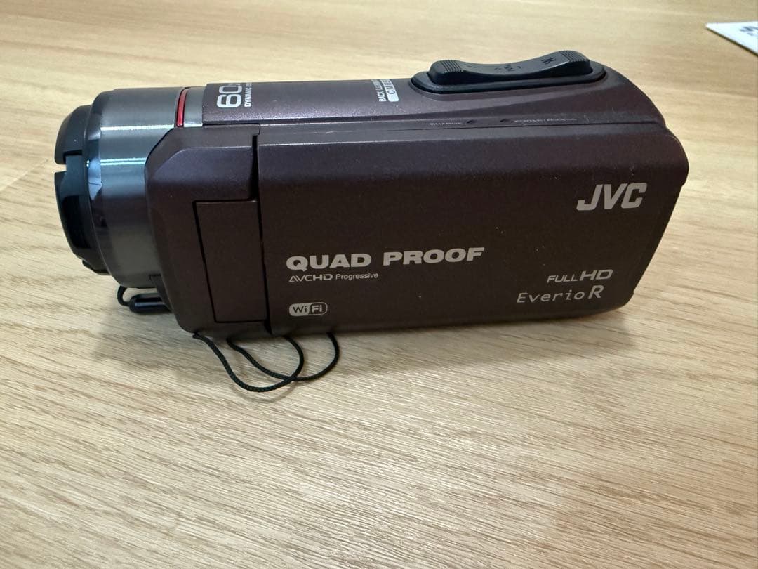 JVC ビデオカメラ Everio R GZ-RX600 ブラウン　【三脚付】 Amazon | JVC ビデオカメラ Everio R 防水5m 防塵仕様 Wi-Fi対応 内蔵