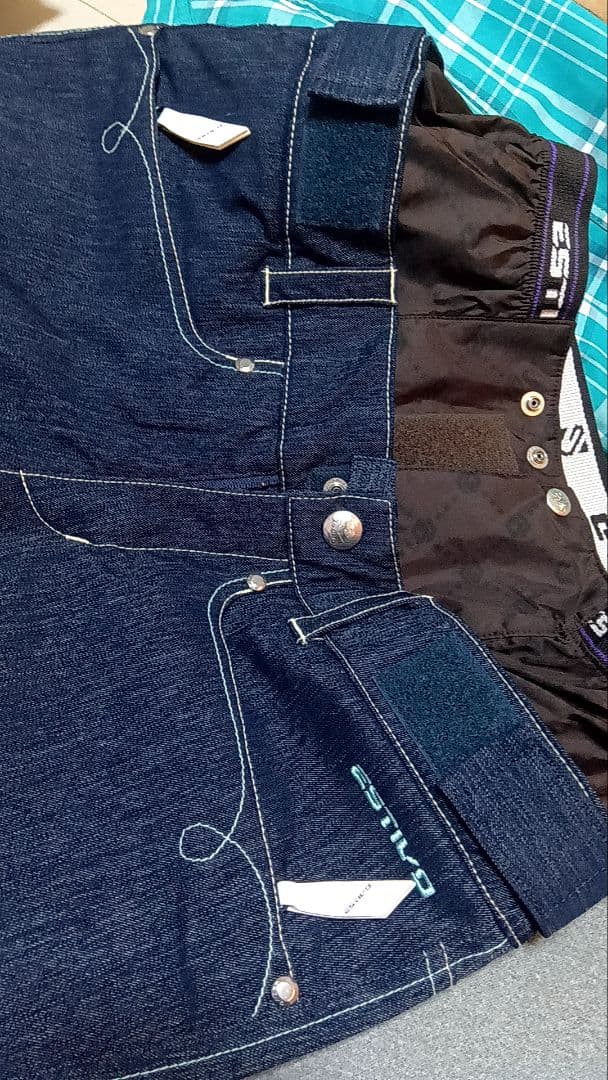 ESTIVO 上下セット スノーボードウェア 女性用 L-Mブーツカットデニム