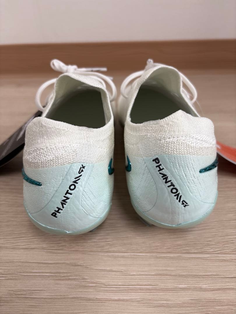 定価30,800円 ナイキ ファントム GX エリート FG 24.0cm