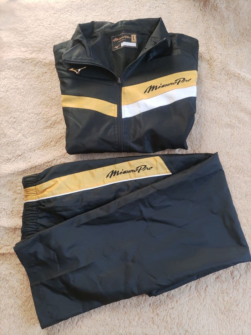 mizuno pro ミズノプロ　ウインドブレーカー上下セット　限定モデル Mizuno Pro ミズノプロ ウインドブレーカー上下 裏起毛ウインド