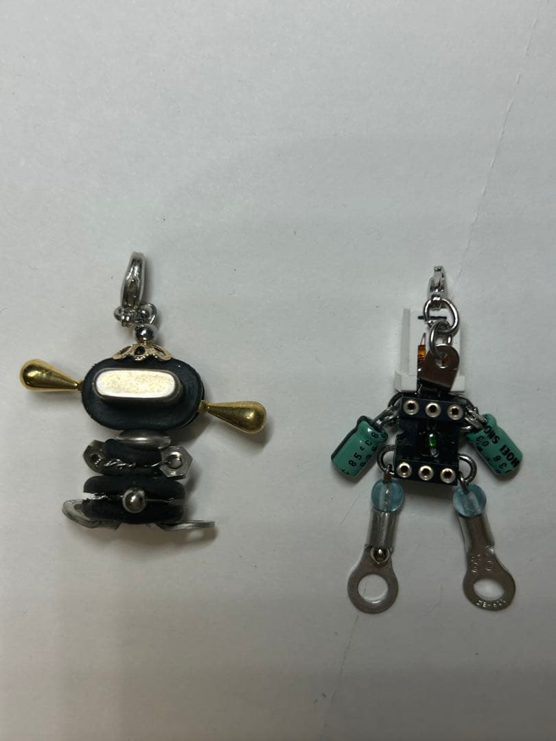 ハンドメイド ロボットチャーム まとめ売り 個性派パーツアート 全22体
