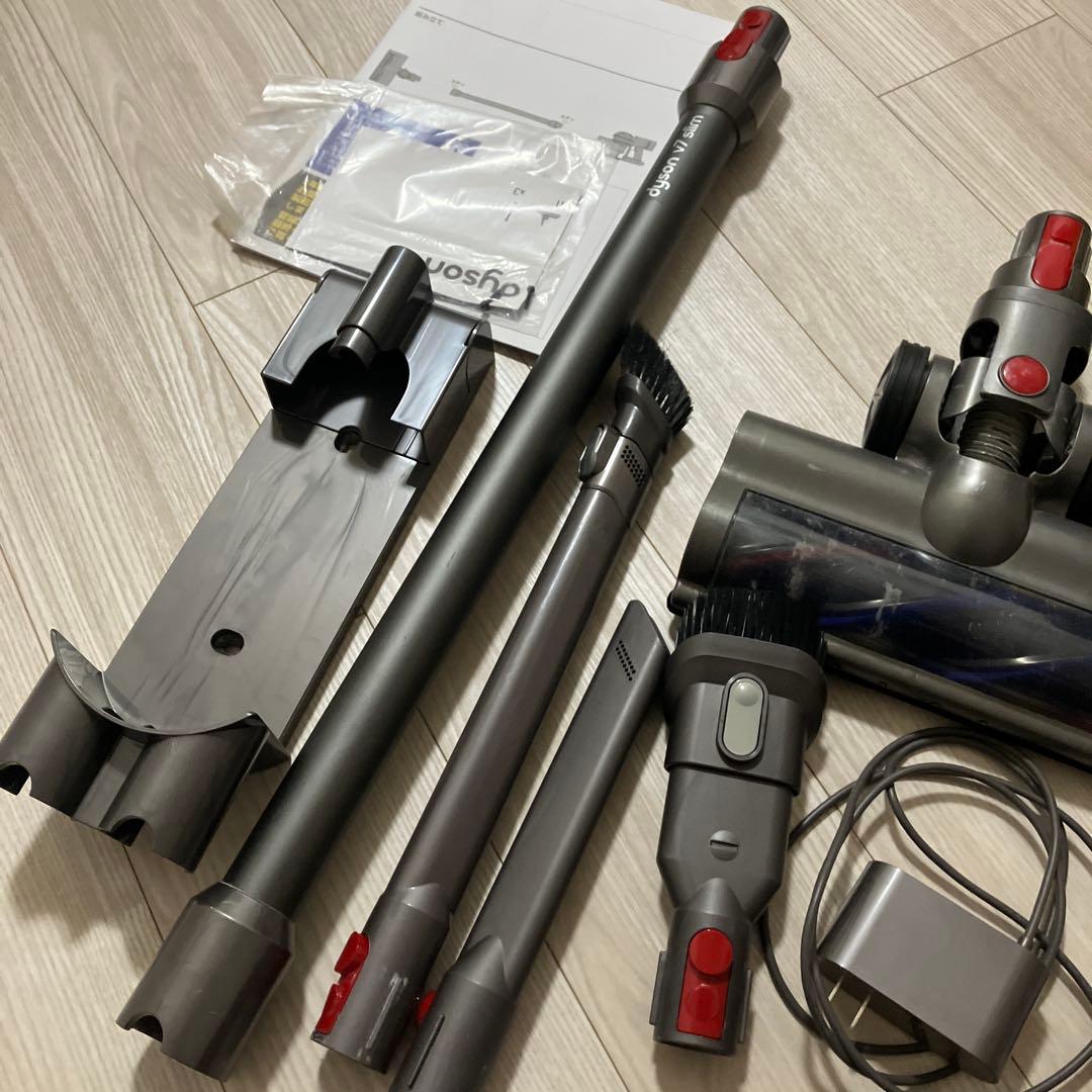 Dyson V7 slim スティッククリーナー 本体 ジャンク品 ファ