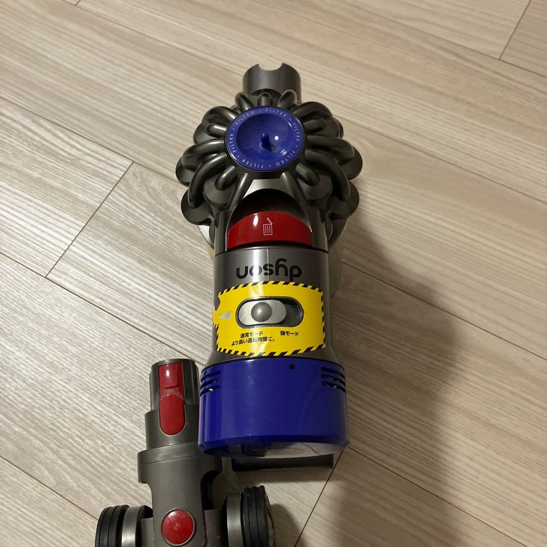 Dyson V7 slim スティッククリーナー 本体 ジャンク品 ファ