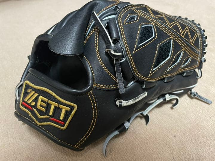 軟式 グラブ プロステイタス 投手用 | 総合スポーツ企業グループ