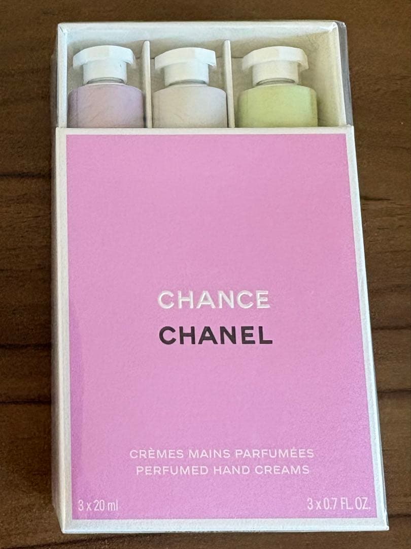 CHANCE ハンドクリームセット シャネルの「チャンス」が香るハンドクリームのセットが登場 | Vogue Japan