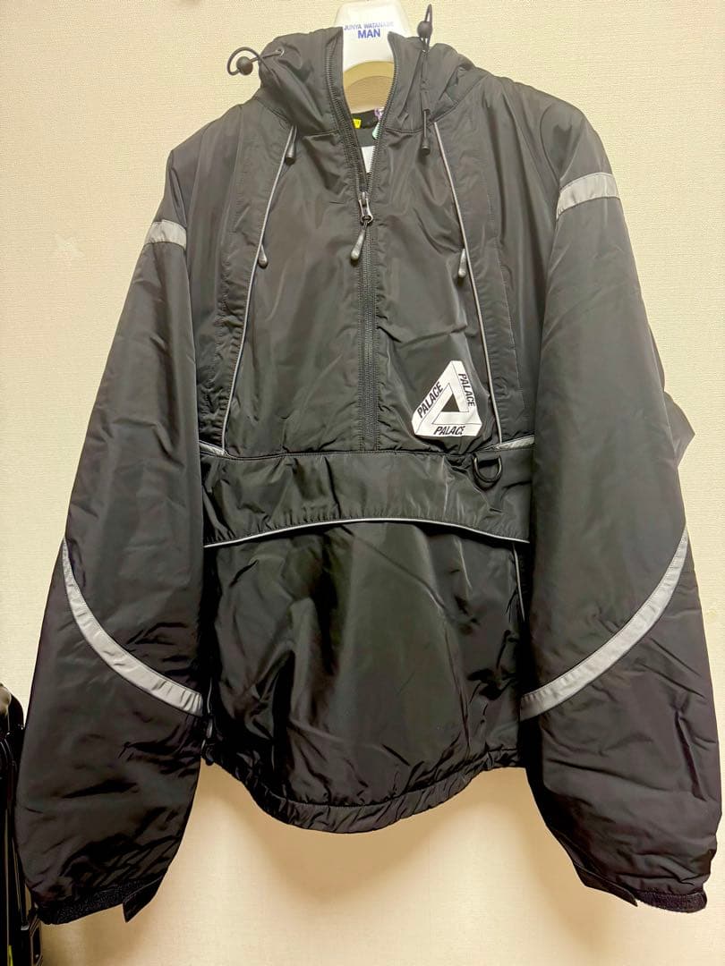 PALACE •ギャルソンフード付きナイロンジャケット Lサイズ PALACE •ギャルソンフード付きナイロンジャケット Lサイズ palace