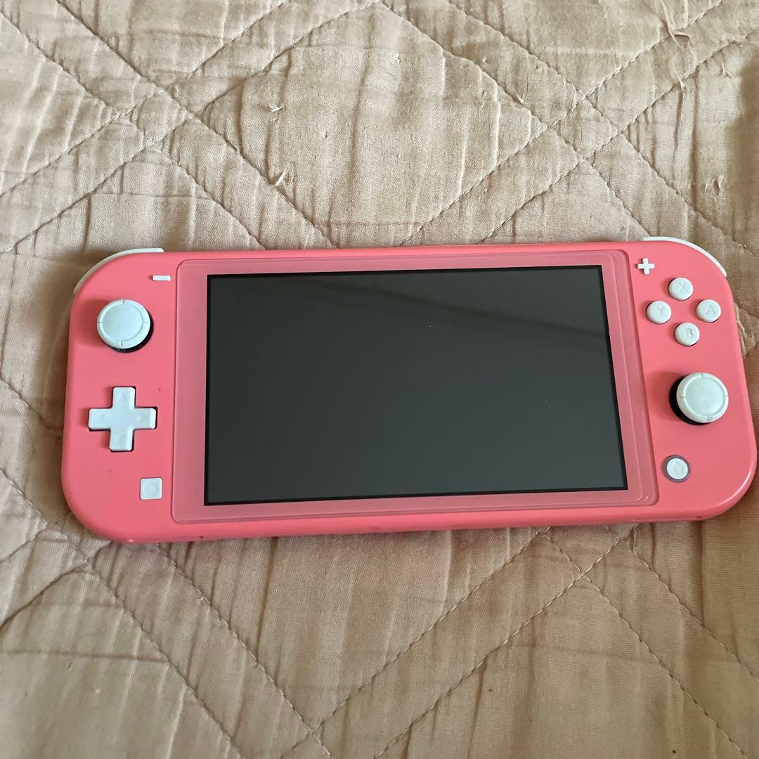 Nintendo Switch Lite コーラルピンク