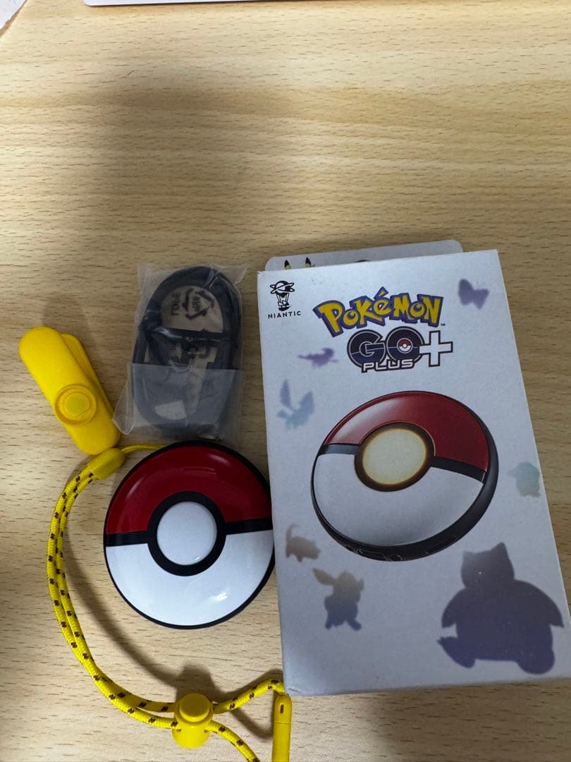 美品　Pokémon GO Plus＋ Amazon.com: Pokemon Go Plus + : Electronics