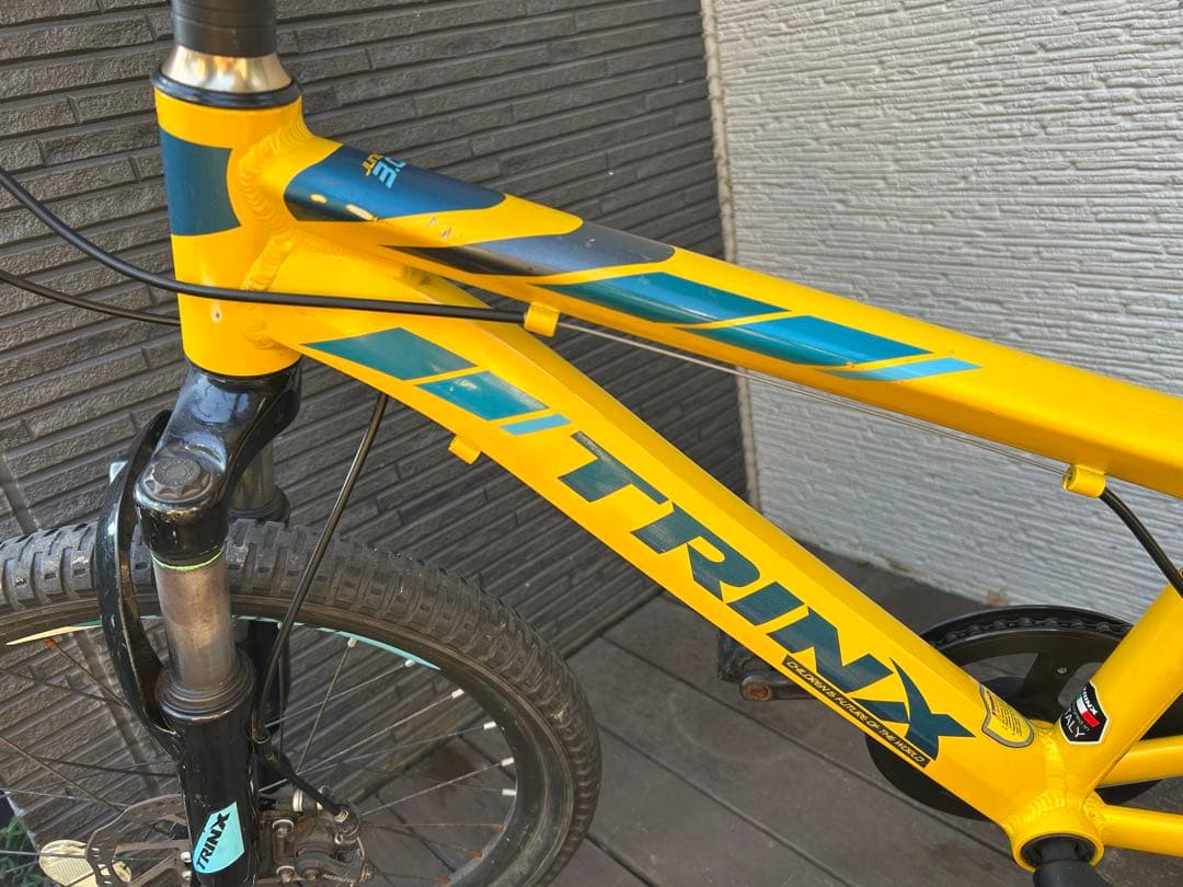 TRINX 本格 マウンテンバイク イエロー 20インチ直接渡し希望 ジュニア