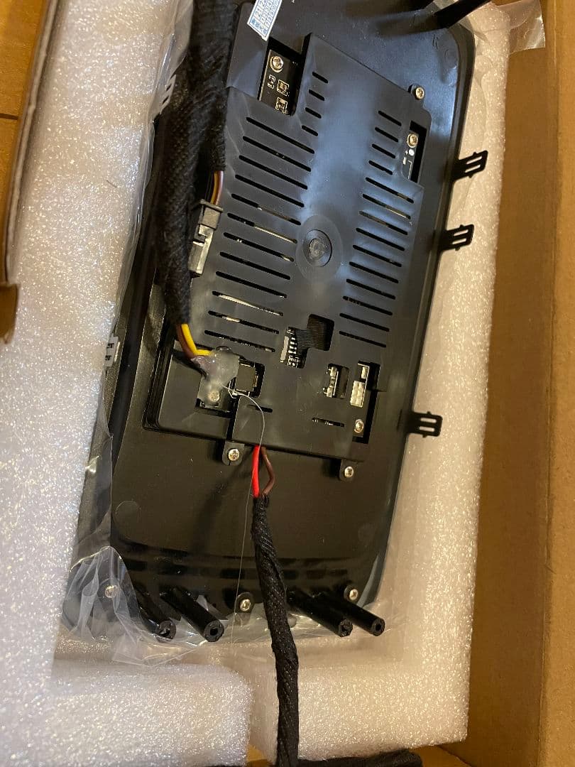 w447 RHD BR447 プラチナスウィート 後席置くだけ充電器 日本未発売