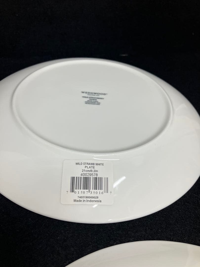 新品 WEDGWOOD WILD STRAWBERRY WHITE 皿4枚セット