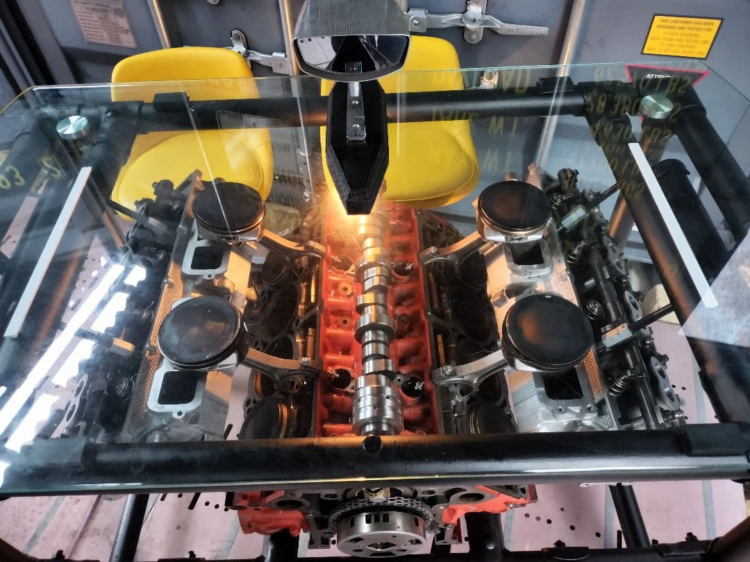 ダッヂチャレンジャーV8 6.4L エンジンカウンターテーブル エンジンテーブル