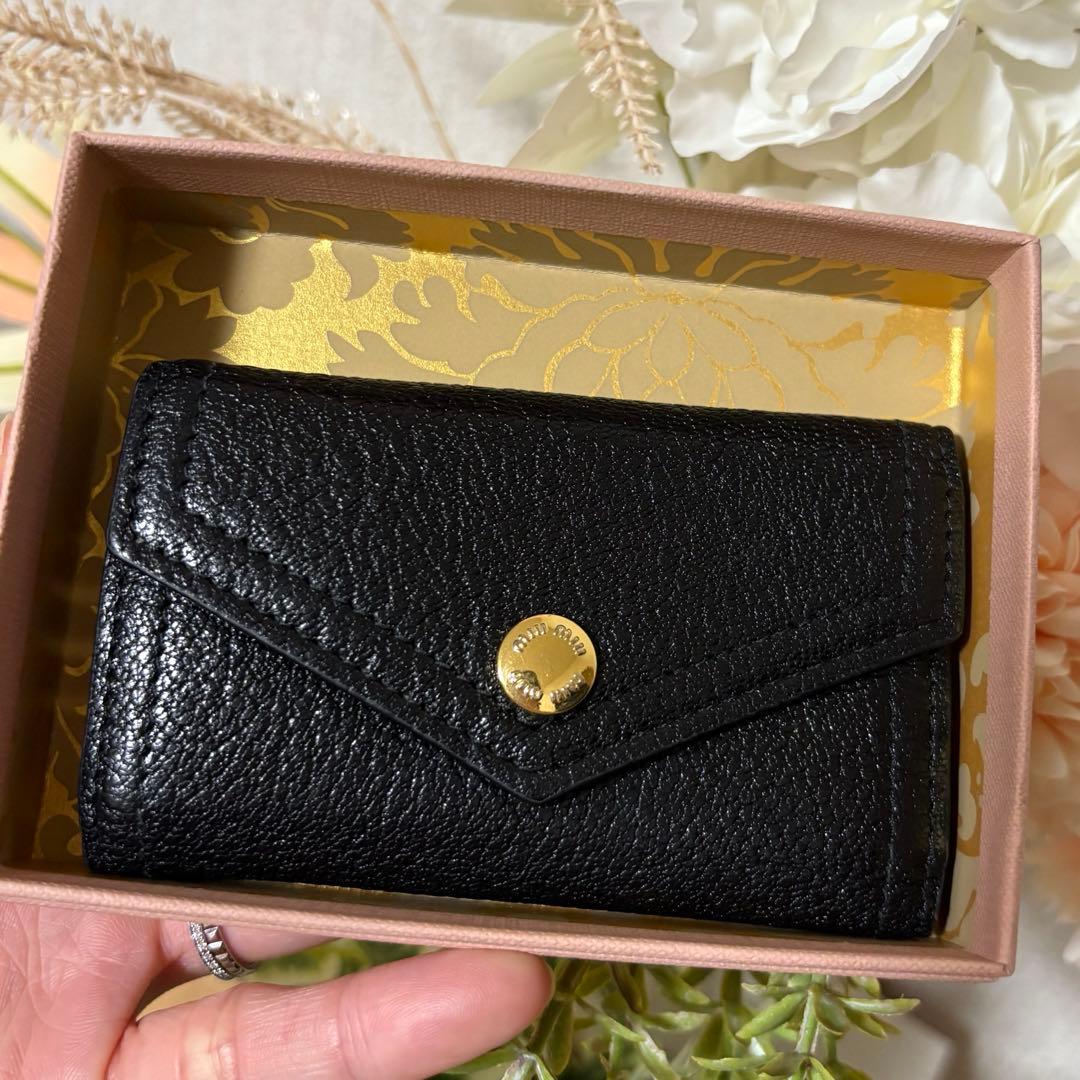 MIU MIU ブラックレザー キーケース やぎ革 ギャランティーカードあり