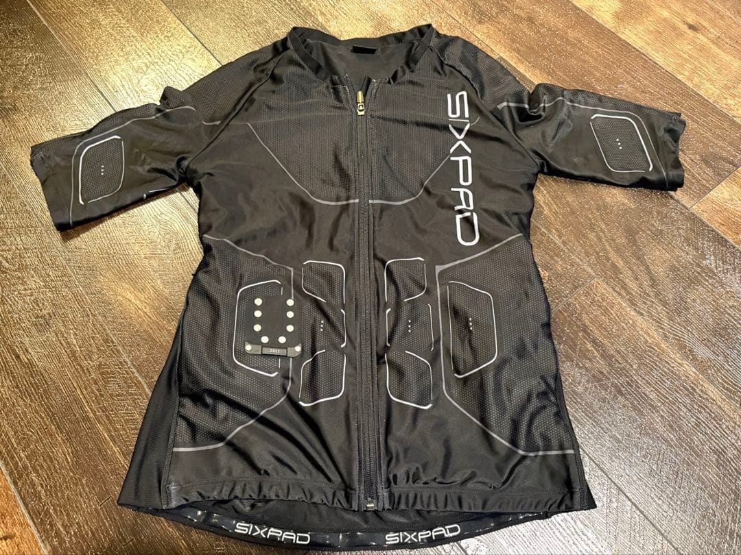 【ミナ】シックスパッド パワースーツ 上下 セットサイズメンズ L シックスパッド パワースーツ トップ＆ボトム(Power Suit Top＆Bottom