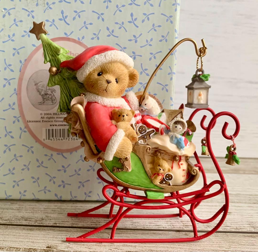 Cherished Teddies そりに乗ったサンタ くま クリスマス クリスマスプレゼント ぬいぐるみ くま 寝そべりタイプ キュート販売